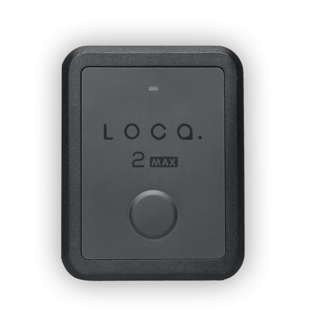 De Loca 2 MAX gps-tracker, een zwart waterdicht kastje van 6,5 bij 5,1 cm